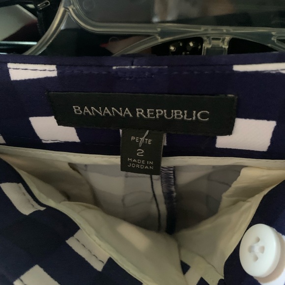 Banana Republic Gingham Shorts - Picture 3 of 3